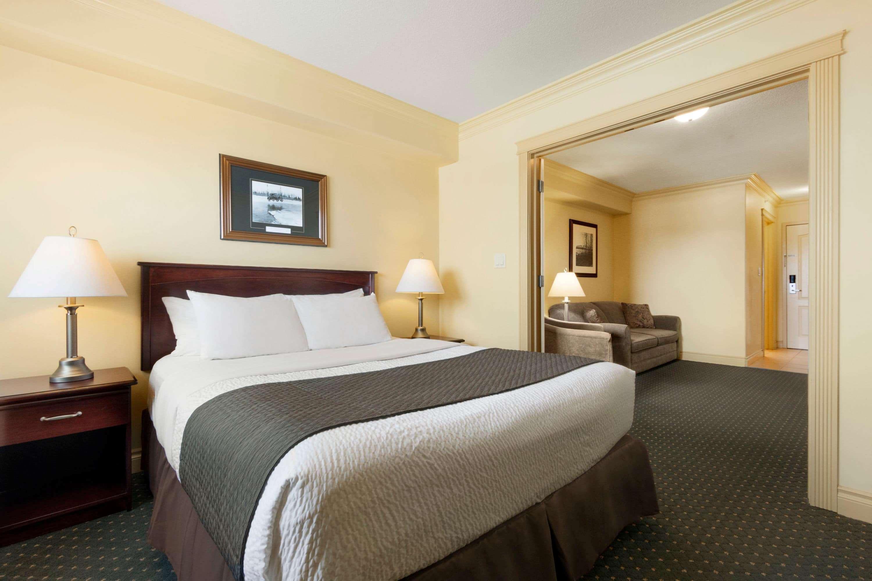 Quality Inn & Suites Whitecourt Kültér fotó